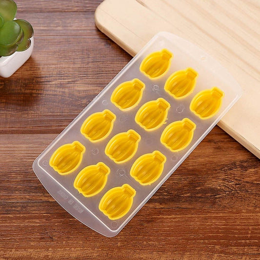 Banana Shaped Silicon Ice Cube Tray / Ice Mold Random Color