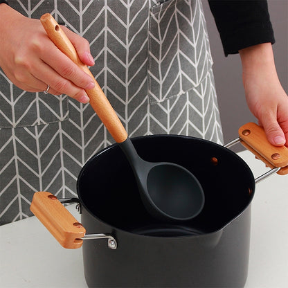 kn020 11 in 1 Wooden Handle Silicone Non-stick Spatula Spoon Kitchen Tool + Bucket Set, 11 in 1 with Bucket