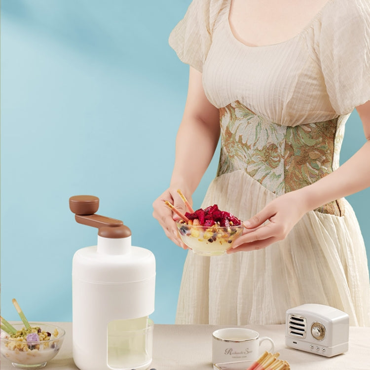 Household Small Manual Ice Crusher Portable Mini Ice Smoothie Machine, T555